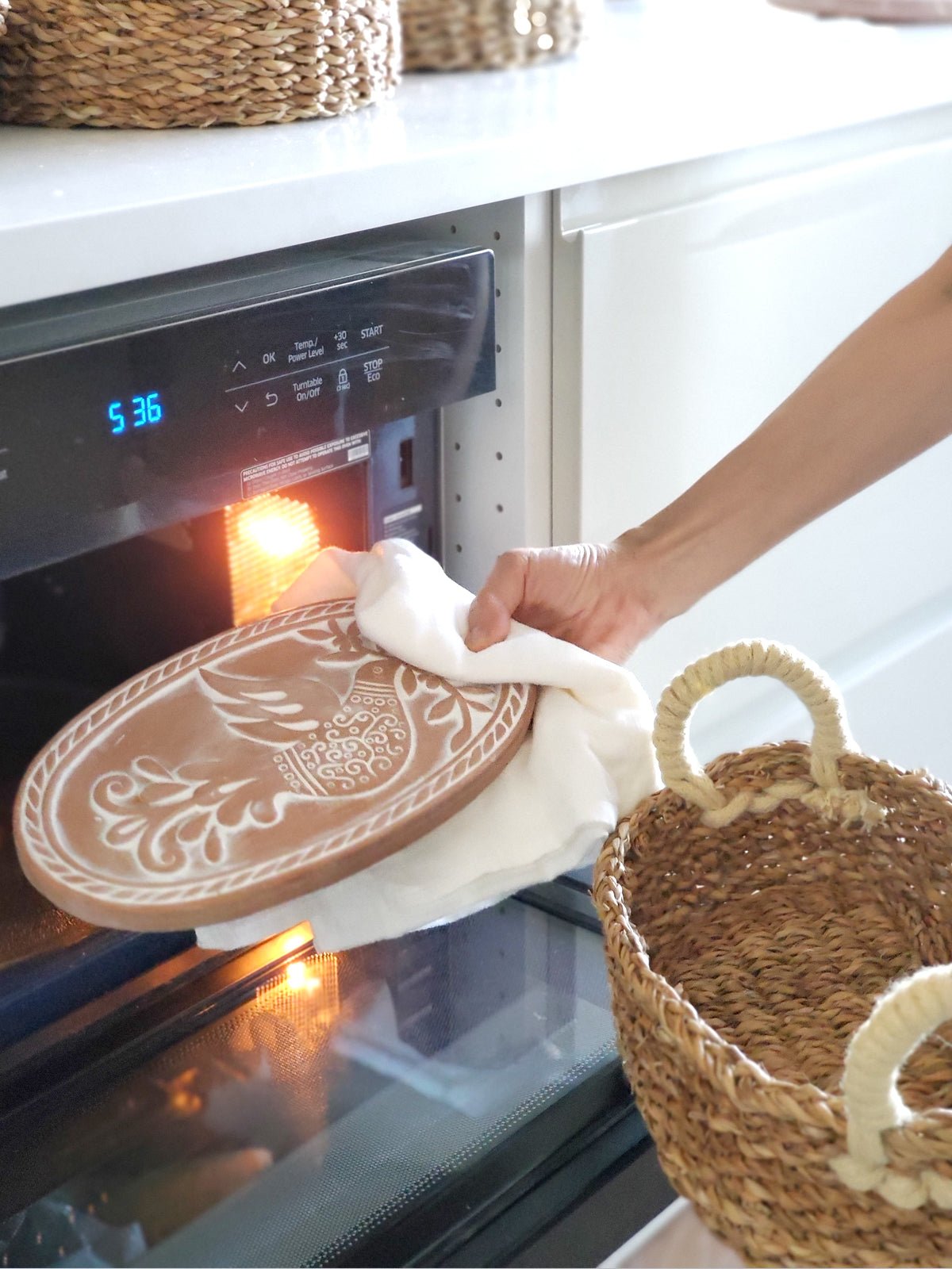 Bread Warmer & Basket Gift Set with Tea Towel - Bird Oval - BlueBreeze