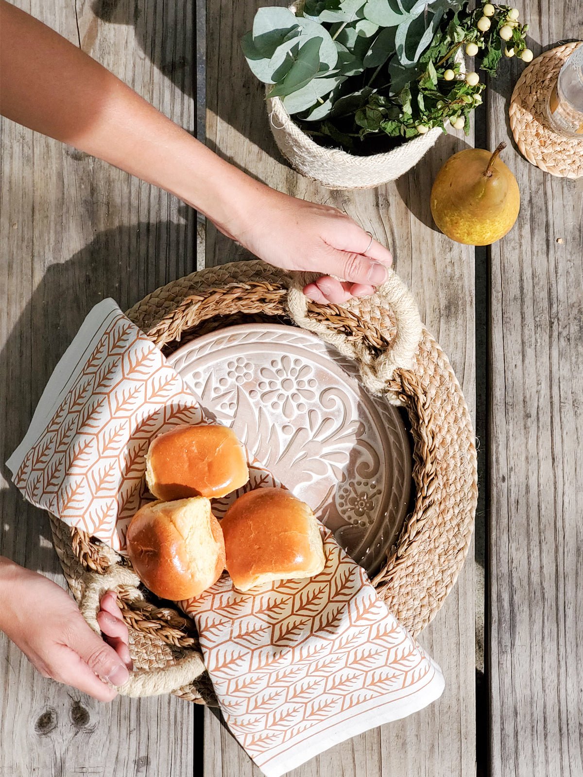 Bread Warmer & Basket Gift Set with Tea Towel - Bird Round - BlueBreeze